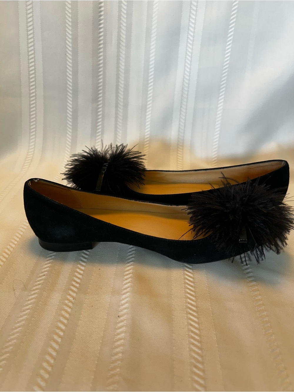 Kate Spade Zoe Pom Pom Kitten Heel Womens 6 Black Suede Feather Poms Pointed Toe - Picture 6 of 9